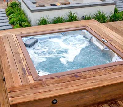 Jacuzzi hot tub
