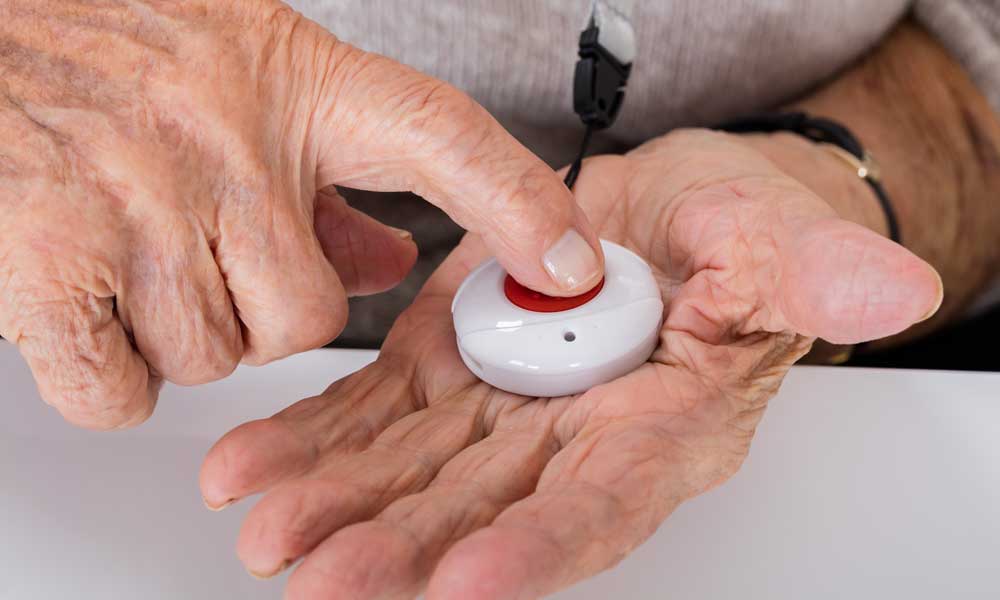 6 Mistakes to Avoid When Shopping for a Medical Alert System