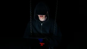 How to avoid the ‘ghost tapping’ scam