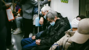 Disrupted daily rhythms may signal higher dementia risk, study finds