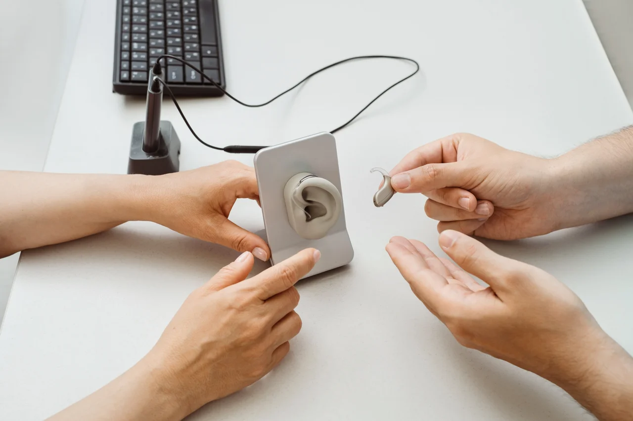 modern-hearing-aid-in-hands